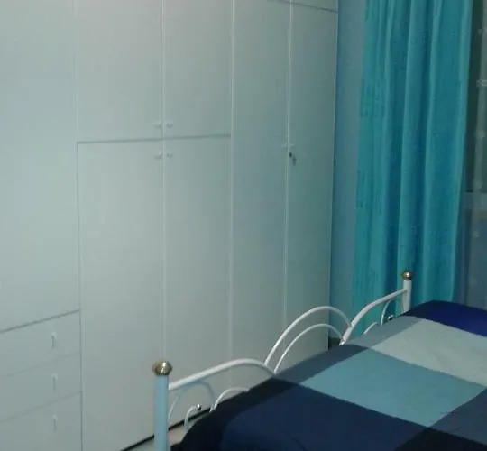 Lauretta Lejlighed *